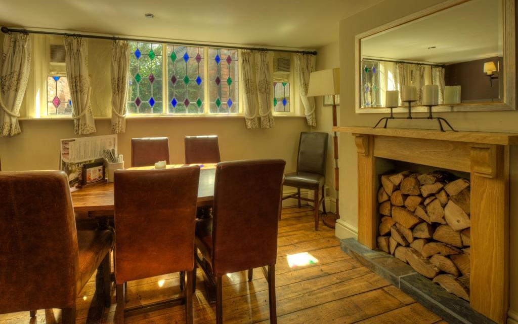 Dog & Partridge By Chef & Brewer Collection Hotel Tutbury Buitenkant foto