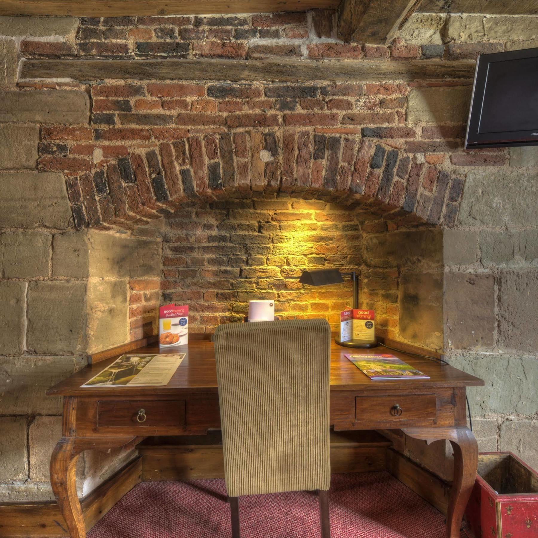 Dog & Partridge By Chef & Brewer Collection Hotel Tutbury Buitenkant foto